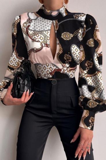 Елегантна блуза с висока яка и дълги, свободни ръкави DIEZMA, черно - розово