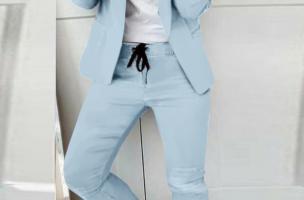 Комплект панталон с елегантен блейзър ESTRENA,  светло син