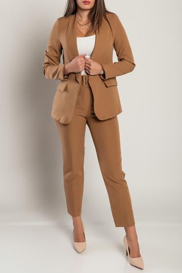 Елегантен едноцветен панталон и сако 18438, цвят camel