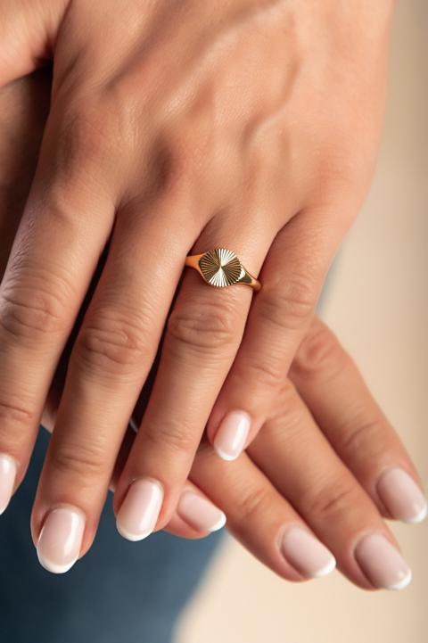 Елегантен пръстен, ART2104, цвят злато.
