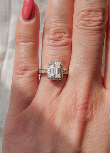 Сребърен пръстен с кристали, сребрист цвят