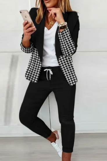 Стилен комплект сако и панталон Estrena, черно/бяло